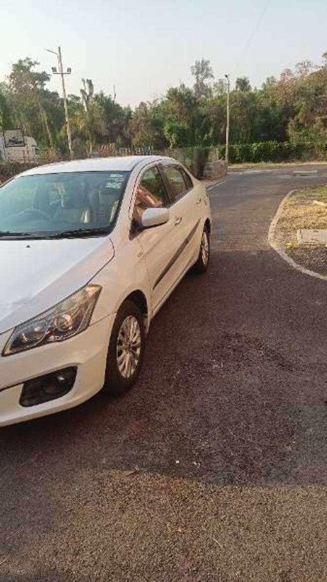 https://images10.gaadi.com/usedcar_image/4411404/original/bd3fa8c4649ef02945afbc40222e673e.jpg?imwidth=6400
