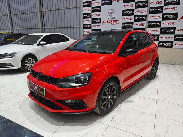 https://images10.gaadi.com/usedcar_image/4411412/original/processed_e6e1ed4822a45412a88e144e600a1e68.jpg?imwidth=6402