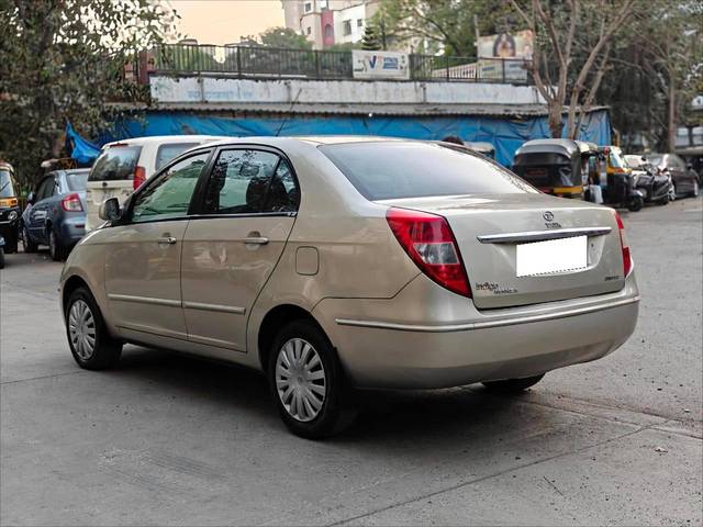 https://images10.gaadi.com/usedcar_image/4411455/original/processed_f317bd48a0f4bd18b59c3d4e7fd58d08.jpg?imwidth=6402