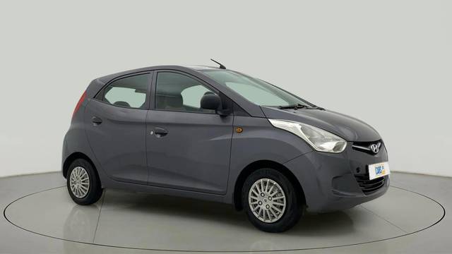 https://images10.gaadi.com/usedcar_image/4411515/original/796418c36b8e6a7843fe96c73efc3d1c.jpg?imwidth=6400