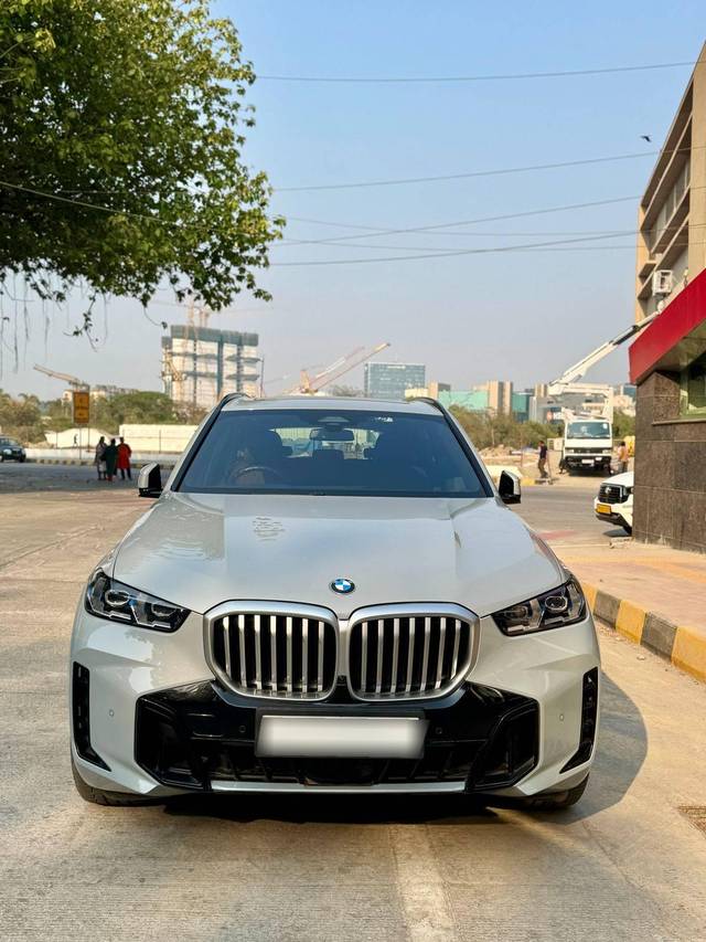 https://images10.gaadi.com/usedcar_image/4411552/original/processed_8b0f397f8593dfacecda3dfb9410f29c.jpg?imwidth=6400