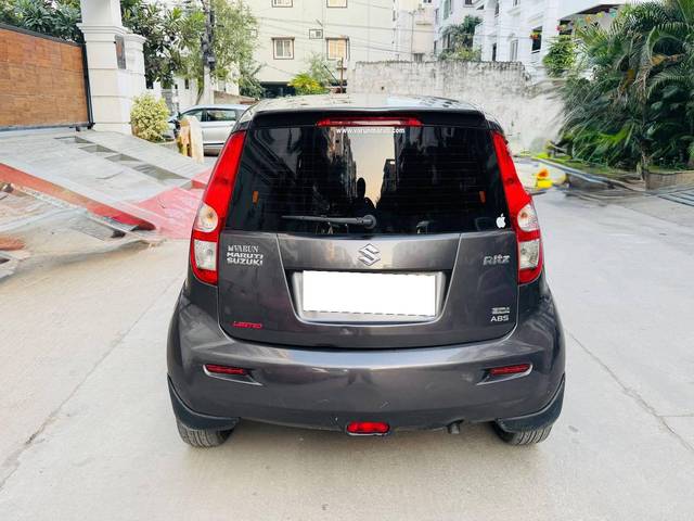 https://images10.gaadi.com/usedcar_image/4411554/original/processed_8e5fee760011bcf617e75acaaa4a4cf7.jpg?imwidth=6402