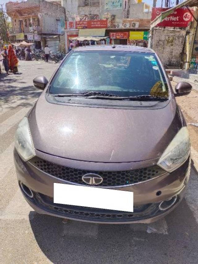 https://images10.gaadi.com/usedcar_image/4411689/original/processed_c2dc478d-e35f-47e0-813b-5a283429fb6a.jpg?imwidth=6400