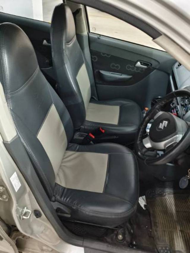 https://images10.gaadi.com/usedcar_image/4411713/original/a58e149ec0c6e378c8d21b38b0064dc8.jpg?imwidth=6400
