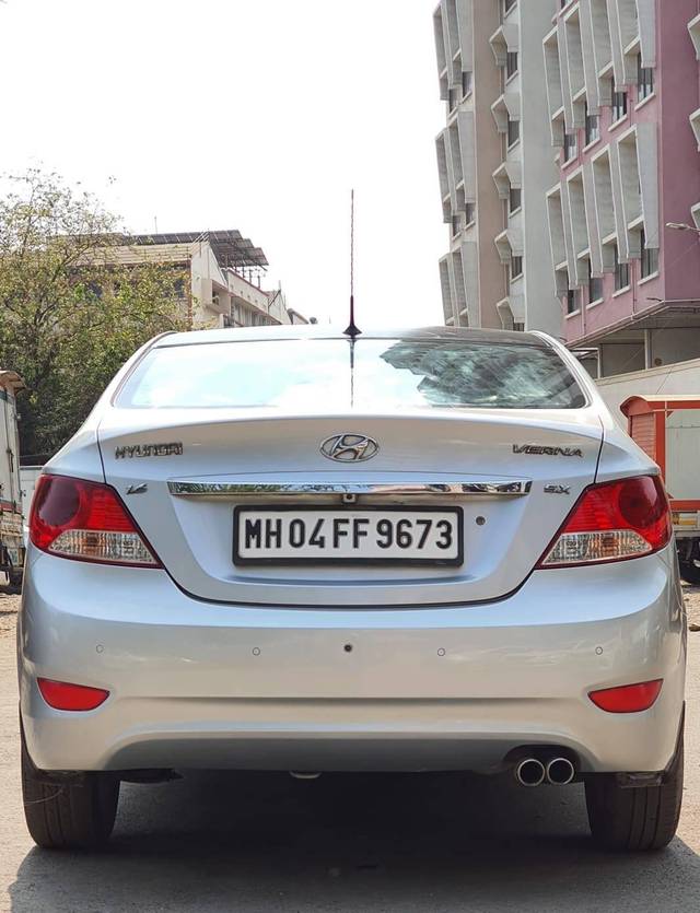 https://images10.gaadi.com/usedcar_image/4411857/original/processed_0fb7da18c1b884f3c20dad9459d3e5fb.jpg?imwidth=6401