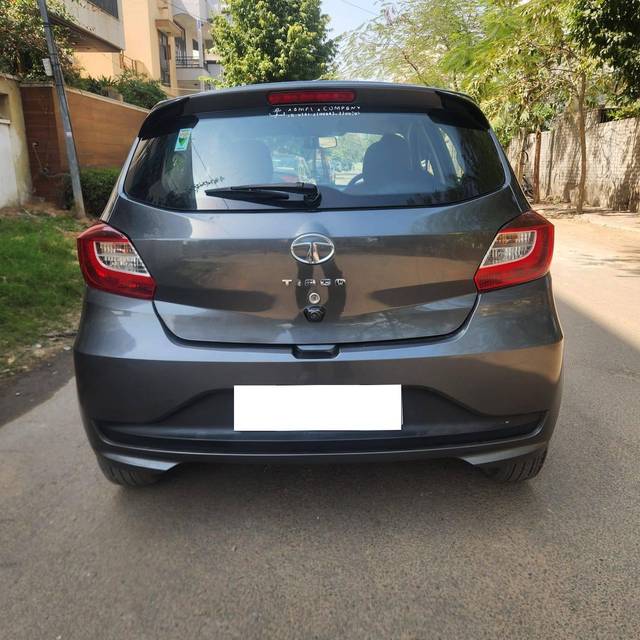 https://images10.gaadi.com/usedcar_image/4412002/original/processed_c34c284d8e1e1625766335c9477ca10d.jpg?imwidth=6402