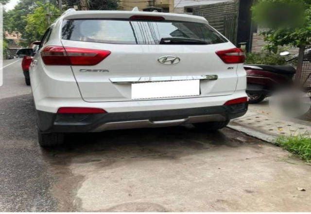 https://images10.gaadi.com/usedcar_image/4412014/original/0e3e304a0abf29e4ab964491e3e66773.jpg?imwidth=6401