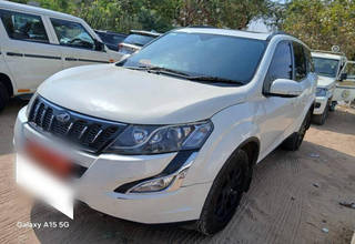 Mahindra XUV500 Mahindra XUV500 AT W10 FWD
