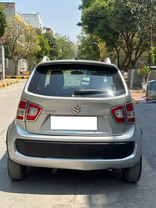 https://images10.gaadi.com/usedcar_image/4412069/original/processed_d6867152585f9b41202ed86f10e2c376.jpg?imwidth=6402