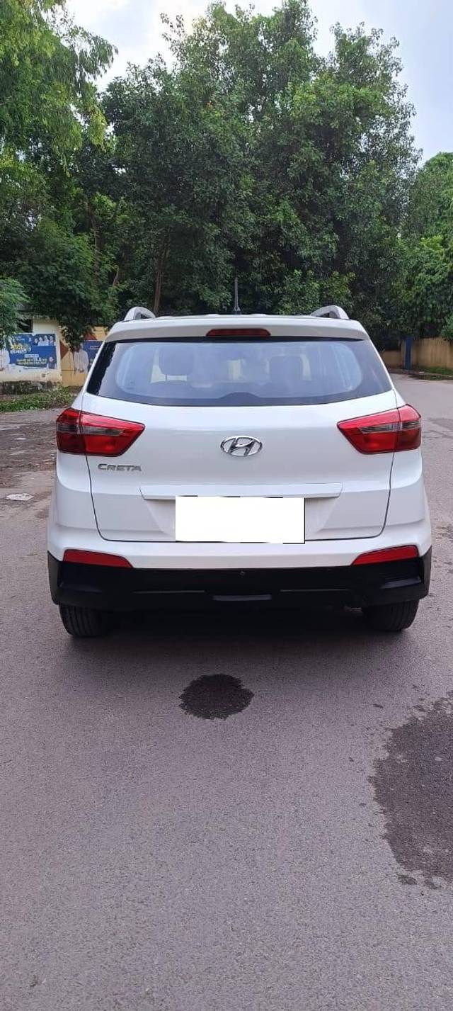 https://images10.gaadi.com/usedcar_image/4412148/original/processed_9b33fd8c5c6846aa38c0972cbf9f9d1a.jpg?imwidth=6402