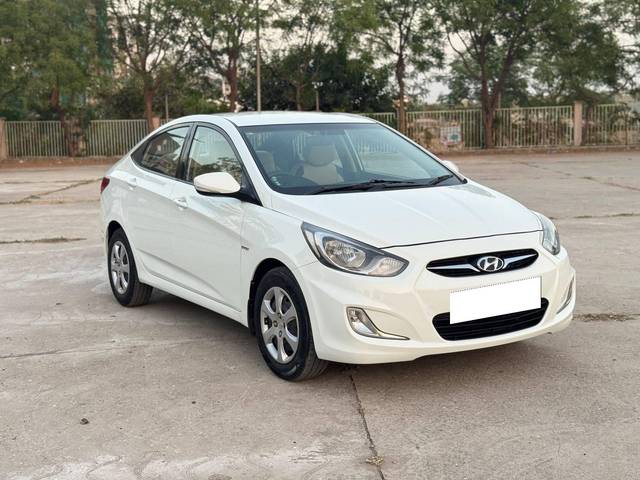 https://images10.gaadi.com/usedcar_image/4412201/original/processed_fbf5413ae110757a962ea6e4f8eb3944.jpg?imwidth=6400