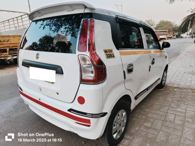 https://images10.gaadi.com/usedcar_image/4412205/original/processed_bf2c55470621156e97cedc8e56368bf6.jpg?imwidth=6401