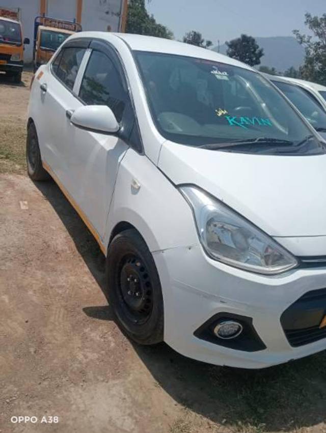 https://images10.gaadi.com/usedcar_image/4412222/original/processed_bfbde108-f46e-4106-8552-ac2f6507c718.jpg?imwidth=6400