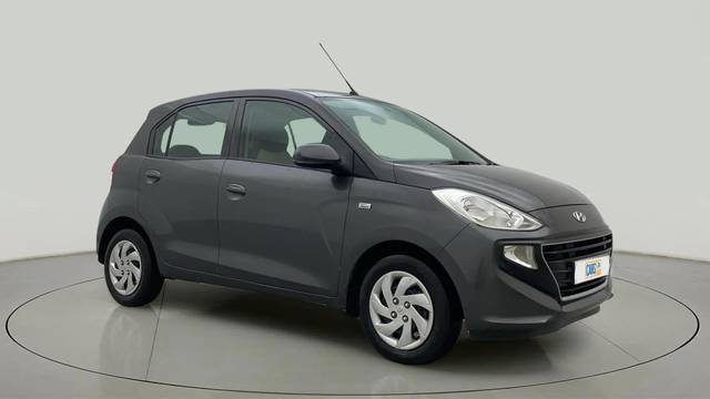 https://images10.gaadi.com/usedcar_image/4412228/original/f8502fd10288ca3bb3d0d9ad215bb41a.jpg?imwidth=6400