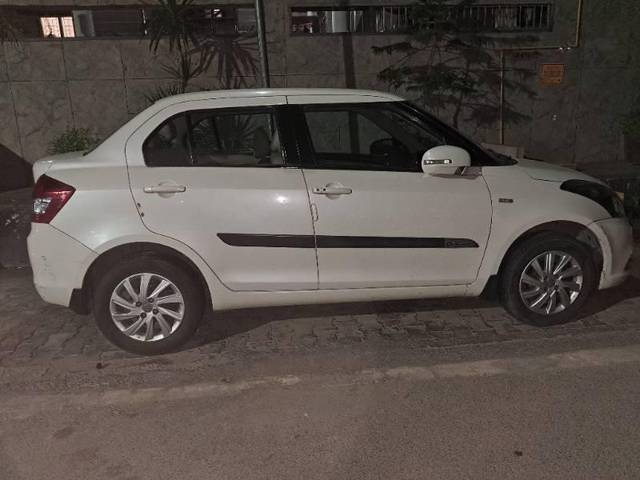 https://images10.gaadi.com/usedcar_image/4412335/original/processed_3a3f558d-8a06-41b0-8a1c-e000369a1747.jpg?imwidth=6400