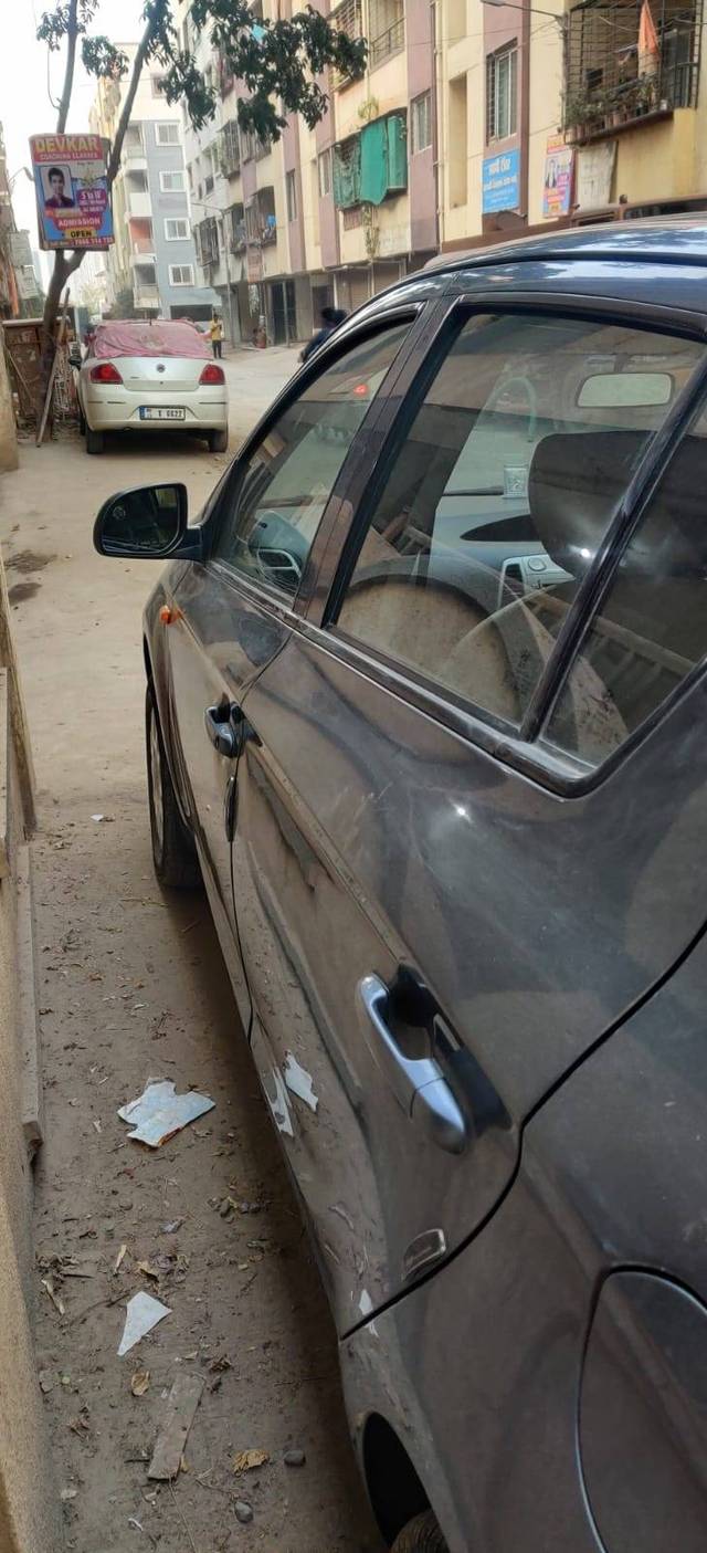 https://images10.gaadi.com/usedcar_image/4412544/original/48d2e5e115eb1ba1a01358545f94d5d3.jpg?imwidth=6401