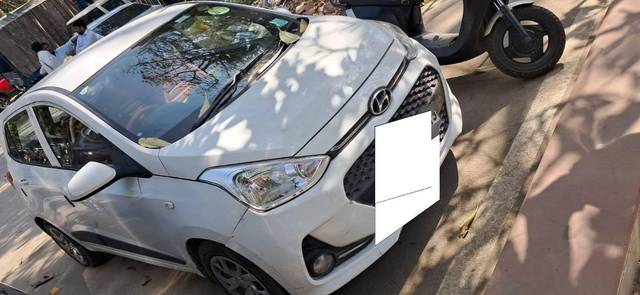 https://images10.gaadi.com/usedcar_image/4412694/original/c4eee3990fcebd1c585e55b7388fb531.jpg?imwidth=6401