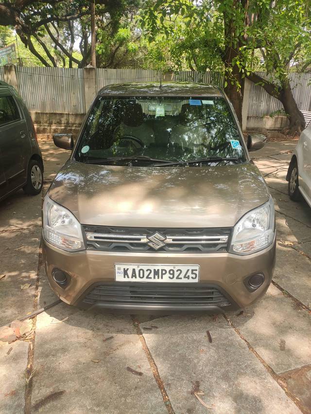 https://images10.gaadi.com/usedcar_image/4412940/original/processed_ac344e77b014fc4feb8814d842b4110e.jpg?imwidth=6400