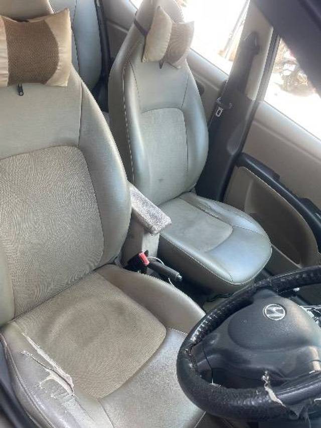 https://images10.gaadi.com/usedcar_image/4412966/original/798a7511e862e0812e62609aa548f0b0.jpeg?imwidth=6402