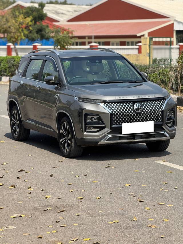 https://images10.gaadi.com/usedcar_image/4412971/original/processed_79402675782abe9b107e76319f8d783e.jpg?imwidth=6400