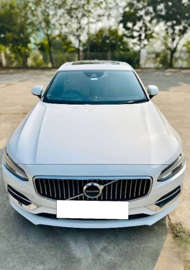 https://images10.gaadi.com/usedcar_image/4413026/original/e6af67f81afe9f854e2d2d8a1bc5a6a5.png?imwidth=6400