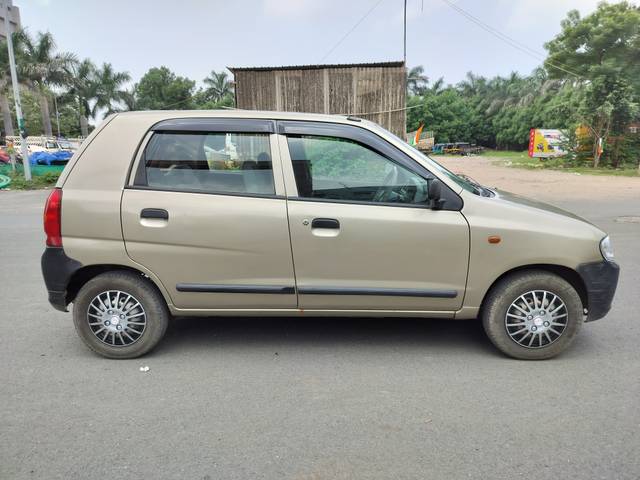 https://images10.gaadi.com/usedcar_image/4413047/original/7d9c81f5e354e73a509a4b224edac77d.jpg?imwidth=6401