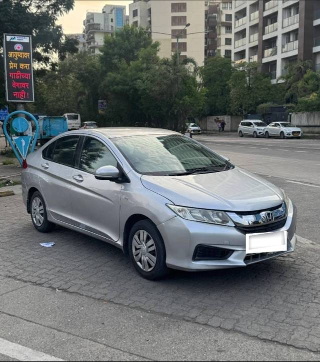 https://images10.gaadi.com/usedcar_image/4413070/original/processed_cf202b0bfcfddf3b7e60be64298dd03d.jpg?imwidth=6400