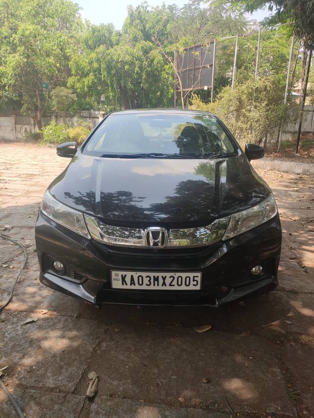 https://images10.gaadi.com/usedcar_image/4413147/original/e1fe5a6d29ac5d81cf03a7ef6c5b5549.jpg?imwidth=6400