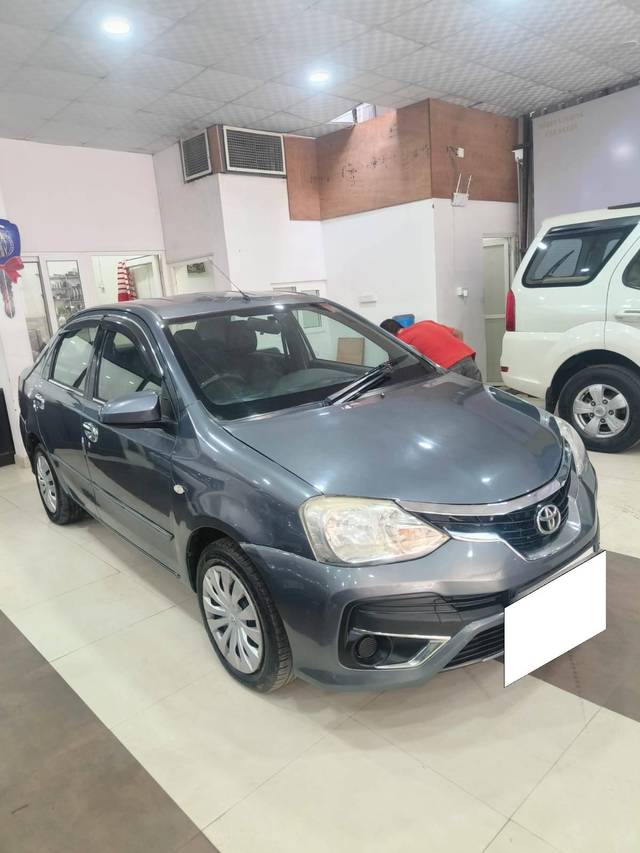 https://images10.gaadi.com/usedcar_image/4413217/original/processed_08be5ac1450b3866c9ccaef3cf2a62b0.jpg?imwidth=6400