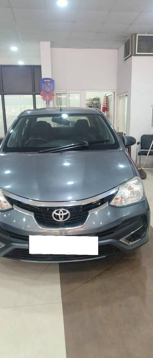 https://images10.gaadi.com/usedcar_image/4413217/original/processed_56feaf0815a54c5f956519f0bca6a971.jpg?imwidth=6402