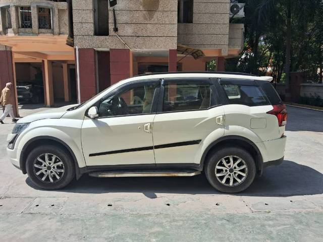 https://images10.gaadi.com/usedcar_image/4413242/original/0915bcfee862e186c83ea57e32f91272.jpg?imwidth=6402