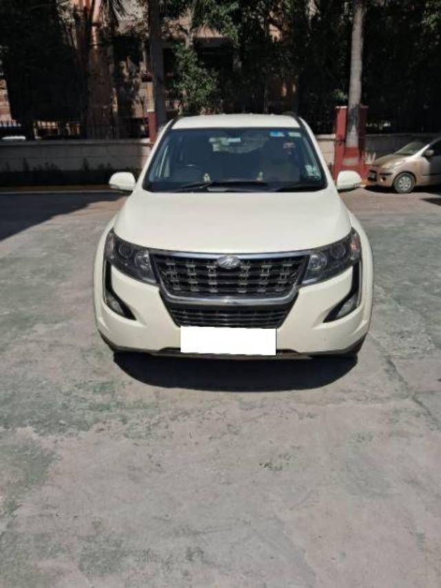 https://images10.gaadi.com/usedcar_image/4413242/original/d8ec5392ffef8e9596fc884e4c794060.jpg?imwidth=6401