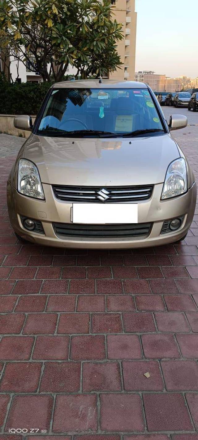 https://images10.gaadi.com/usedcar_image/4413331/original/5585e9de3189a70995fe0ca43cc2e0b5.jpg?imwidth=6400