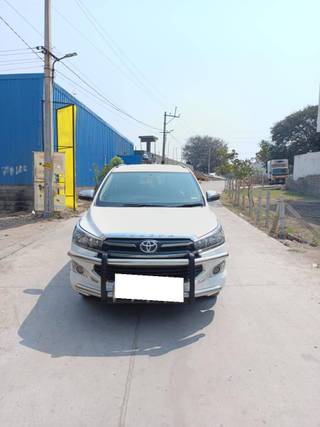 Toyota Innova Crysta 2020-2022 Toyota Innova Crysta 2.4 G 8 STR