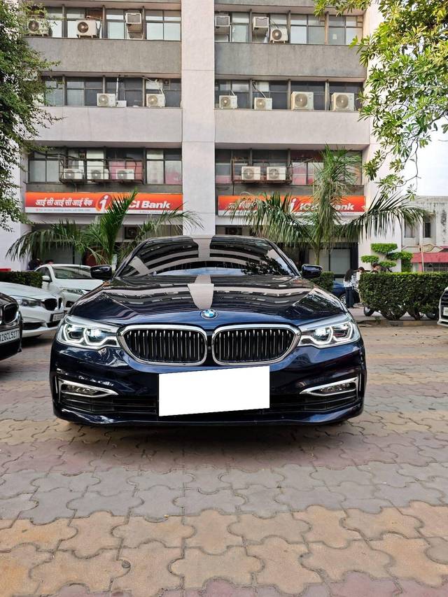 https://images10.gaadi.com/usedcar_image/4413367/original/processed_eb72180eae36592078274b4459f5f850.jpg?imwidth=6400