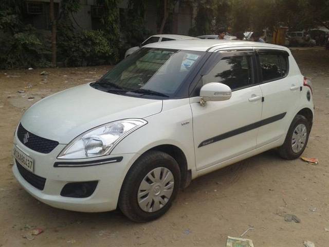 https://images10.gaadi.com/usedcar_image/4413393/original/7704a58884f7c00a52a4e92d7f8fcbf0.jpeg?imwidth=6400