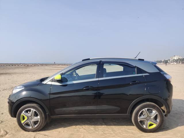 https://images10.gaadi.com/usedcar_image/4413442/original/622280e169cf4d0cc60f5c990e8357b9.jpg?imwidth=6402