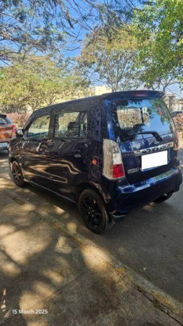 https://images10.gaadi.com/usedcar_image/4413454/original/5bcd162ea2b8b0dc73aac0b9cafd9602.jpg?imwidth=6400