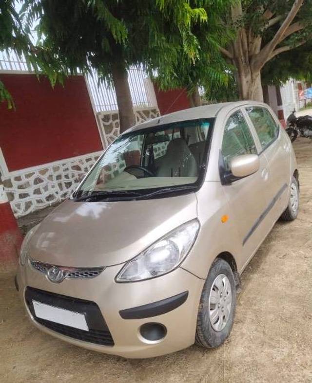 https://images10.gaadi.com/usedcar_image/4413459/original/b14d10d76cfd2c0e39fc8abbb119332d.jpeg?imwidth=6401