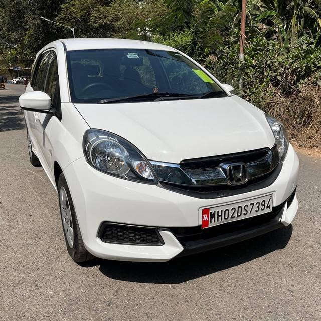 https://images10.gaadi.com/usedcar_image/4413583/original/processed_352f9f001bb8bee0c44d3ac462f71567.jpg?imwidth=6400