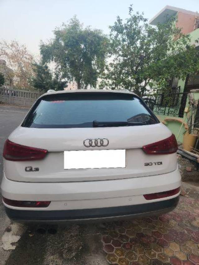 https://images10.gaadi.com/usedcar_image/4413590/original/373f96ed420c4776d60d147453dd86c8.jpg?imwidth=6400