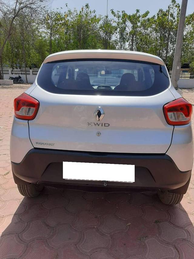 https://images10.gaadi.com/usedcar_image/4413624/original/processed_47a58e40766937ef14dc0d743735909c.jpg?imwidth=6402