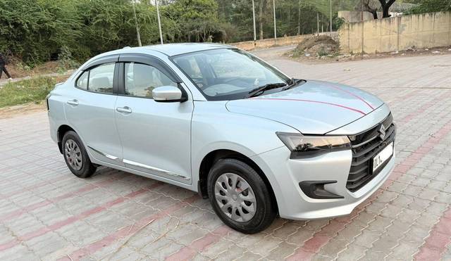 https://images10.gaadi.com/usedcar_image/4413657/original/processed_6fe6e787eafd15230b0158df48f6c2f8.jpg?imwidth=6400