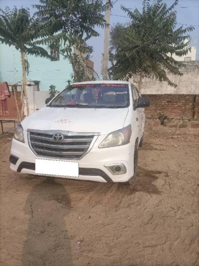 https://images10.gaadi.com/usedcar_image/4413671/original/processed_6305d5ec-e515-4f4a-ac8f-c9726ac6b867.jpg?imwidth=6402