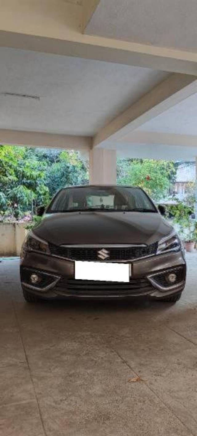 https://images10.gaadi.com/usedcar_image/4413815/original/processed_8f6f21d6-0a34-4441-b891-d96655867f07.jpg?imwidth=6401