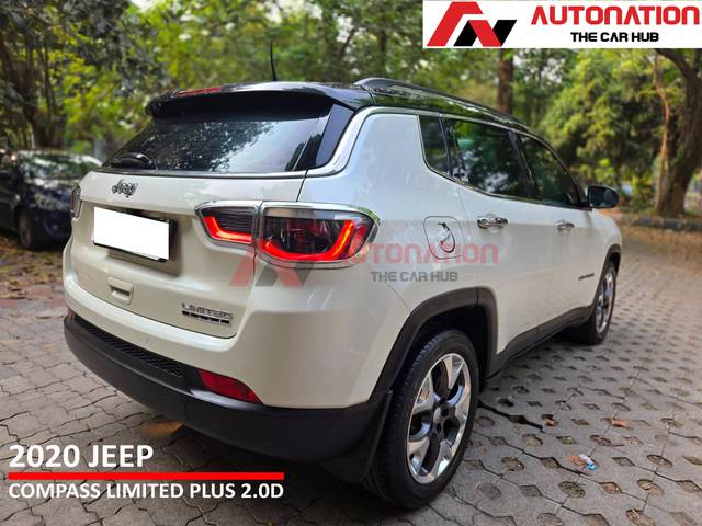 https://images10.gaadi.com/usedcar_image/4413853/original/processed_aa36a303da39eb344a0bf6f9b26f5a9c.jpg?imwidth=6401