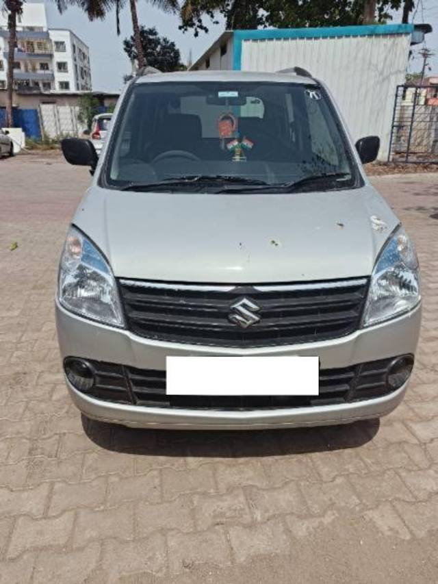 https://images10.gaadi.com/usedcar_image/4413871/original/processed_af3a8ab1-3dfa-48bc-b33c-caf21f97bbdb.jpg?imwidth=6400