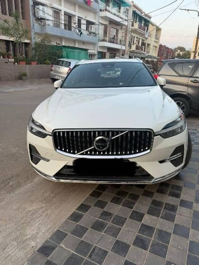 https://images10.gaadi.com/usedcar_image/4413923/original/processed_f2eb59e1-73ad-4c68-bd7c-4759870ffdb0.jpeg?imwidth=6400