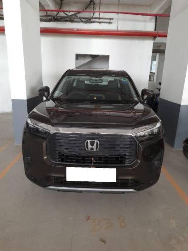 https://images10.gaadi.com/usedcar_image/4414023/original/3ee565a0d2bea485747843e7045b26a1.jpeg?imwidth=6400