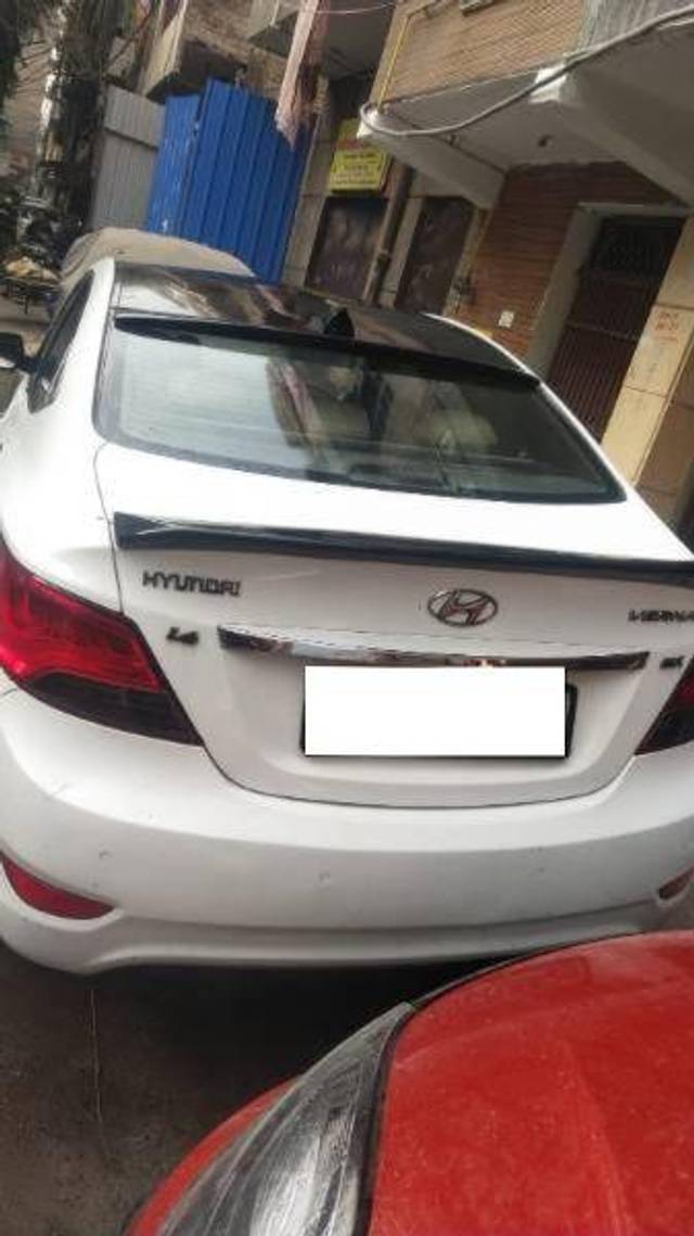 https://images10.gaadi.com/usedcar_image/4414050/original/2b5f760aef13dd15aabd84417c5e4510.jpg?imwidth=6401